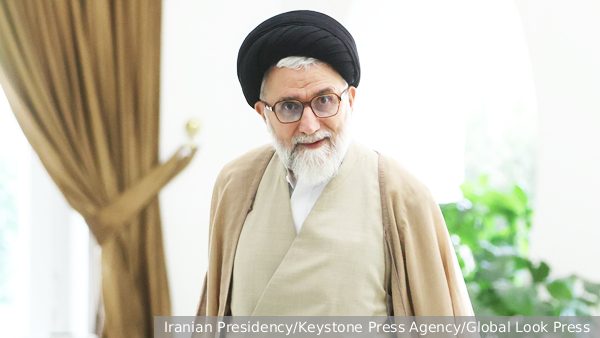 Кент: Активист Чарли Кирк просил не допустить войны США с Ираном