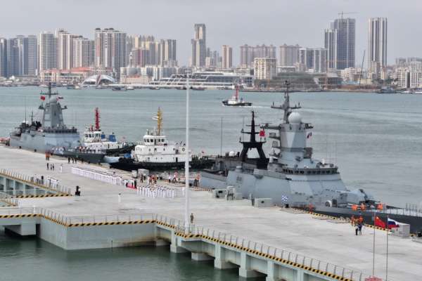 Нидерланды передадут Украине минный тральщик