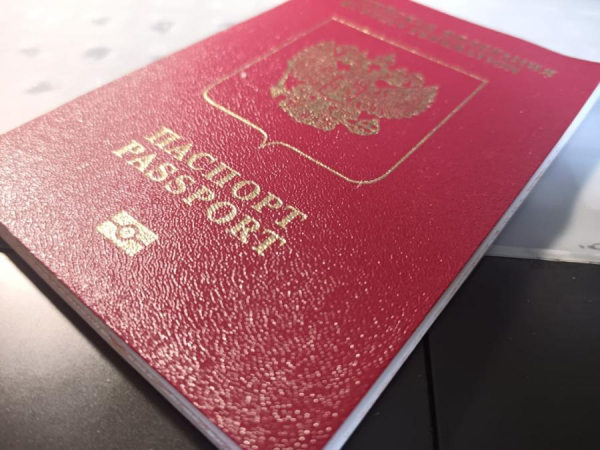 Эксперты назвали точные суммы долгов, при которых закроют выезд за рубеж