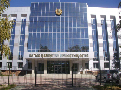 Казахстанец получил перелом челюсти из-за «неуважительного» рукопожатия
