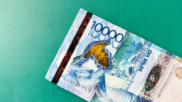 На KASE доллар продается ниже отметки 518 тенге