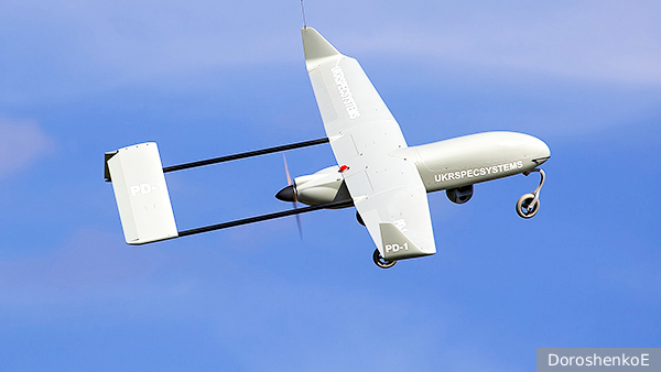 Площадь пожара в бизнес-центре Москвы достигла 1,5 тыс. кв. метров