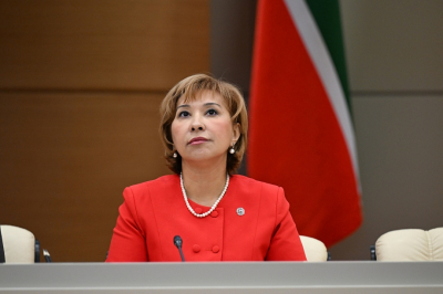Зарипова: &laquo;КАМАЗ&raquo; введет выплаты семьям сотрудников за рождение детей