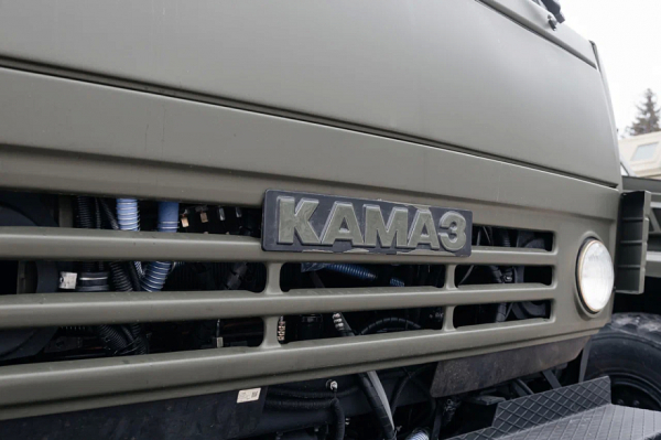 В Сибири протестировали электрический мусоровоз КАМАЗ