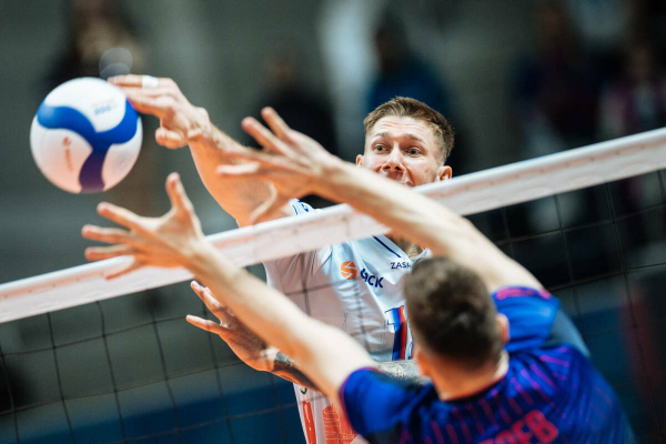 &laquo;Зенит-Казань&raquo; уступил &laquo;Динамо&raquo; во второй раз в финале плей-офф