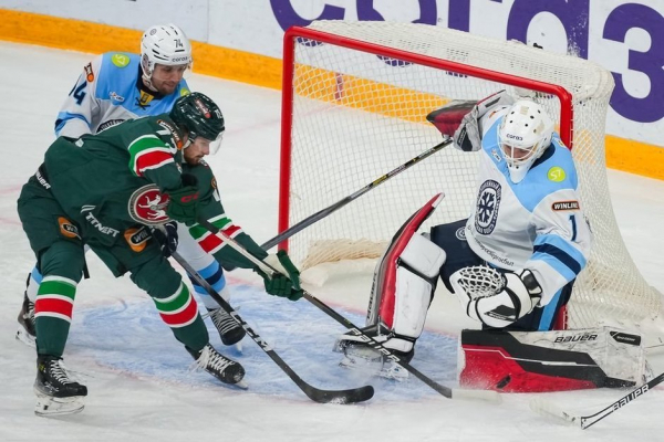 &laquo;Ак Барс&raquo; проиграл в Казани &laquo;Сибири&raquo; в серии буллитов в матче КХЛ