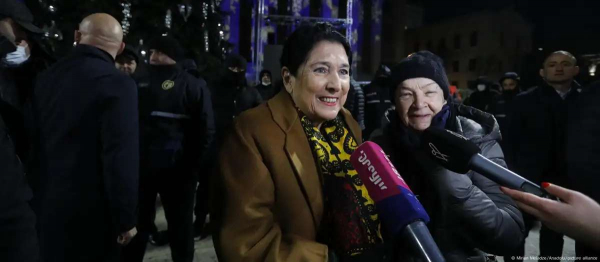 Саломе Зурабишвили покинула президентский дворец в Тбилиси