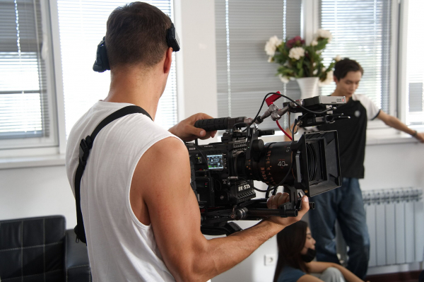 Кино в помощь