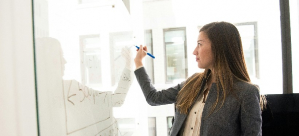 Должность "педагог-профориентатор" впервые появилась в Казахстане