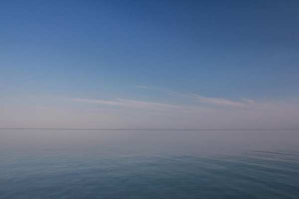 Таиландский сухогруз попал под ракетный удар в Ормузском проливе