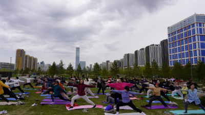 В столичном Ботаническом саду прошел мастер-класс по йоге