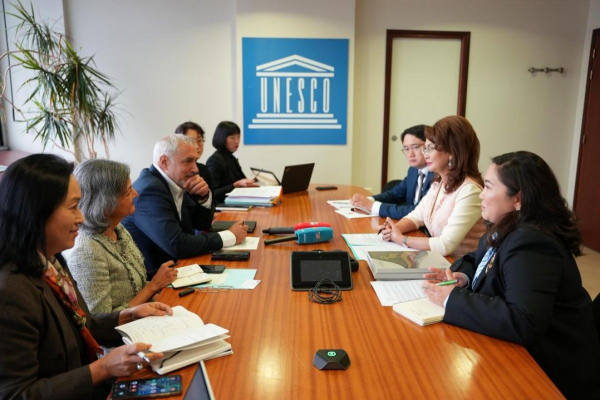 Казахстан передал ЮНЕСКО досье на объект смешанного наследия "Устюрт"