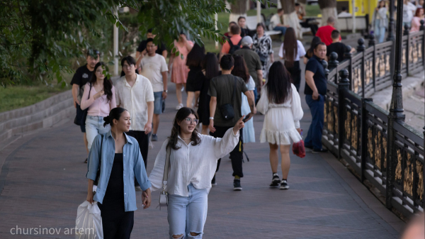 В стране стартовал конкурс среди молодежи на премию &laquo;Uly dala saryny&raquo;