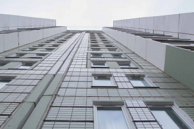 В Люберцах подвал жилого дома затопило фекалиями, жильцы жалуются на запах