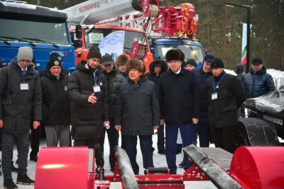 &laquo;История города и автогиганта неразделимы&raquo;: Минниханов поздравил КАМАЗ с 50-летием