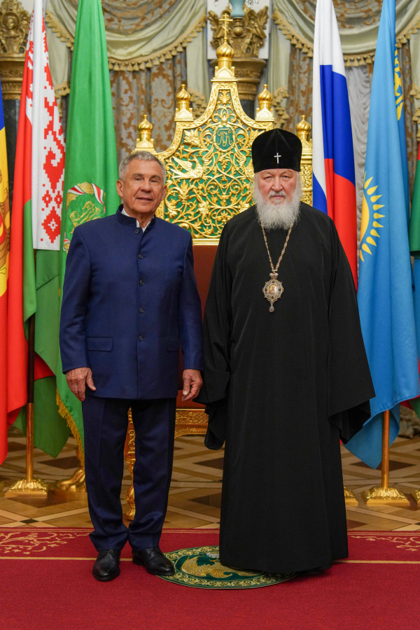 Минниханов в&nbsp;Москве пригласил патриарха Кирилла в&nbsp;Татарстан
