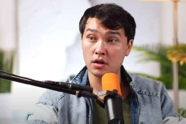 &laquo;У нас тоже есть кредиты&raquo;: звезда сериала &laquo;5:32&raquo; о чрезмерной критике артистов