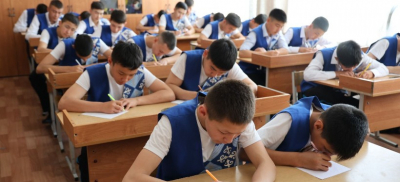 Абай облысының 302 мектебінде бірыңғай тәрбие сағаты өтті