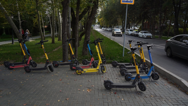 В Алматы усилили контроль за самокатами после критики Токаева