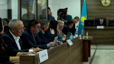 Подсудимый по делу Шерзата Болата сказал, что давал показания с пакетом на голове