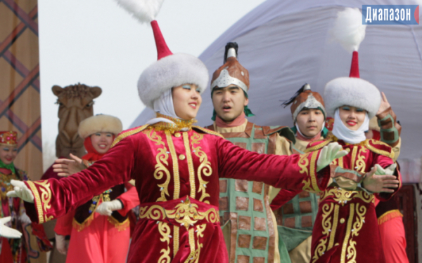 Гала-концерт, фейерверк, лазерное шоу и ярмарка ждут актюбинцев ко Дню Республики