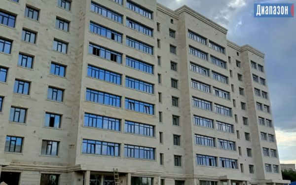 Я бы и бесплатно там не жил - актюбинцы о новом доме на месте бывшей гостиницы "Космос"