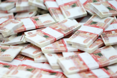 Профессор Сафонов: серую зарплату взыскать в суде почти невозможно